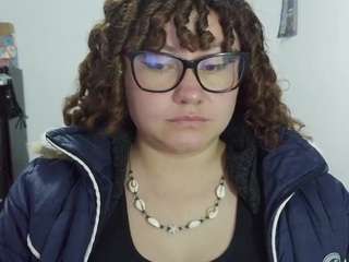 Curly-greeneyed