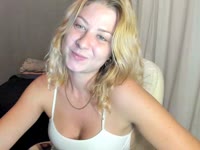 I’m Esmeralda, 27 years old, a mix of good conversations and naughty fantasy. I’m curious, fun, and love chats that get hotter and hotter. I adore men who spoil me, have humor, and aren’t afraid to be a little naughty. Will you dare to discover me?