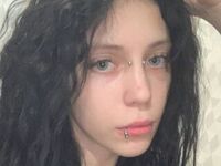 girl shaving pussy AmandaSherri