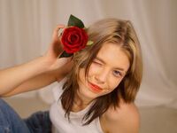 cam girl playing with sextoy BettieDaryanl
