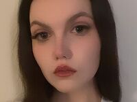 beautiful camgirl BrittaAmrine