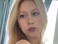 camgirl masturbating with vibrator CeciliaWhithrock
