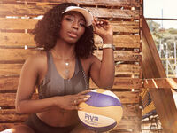 fingering camgirl EmilyValenci