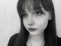 sexy webcamgirl pic EvelynnCaillouet