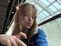 beautiful girl cam FranciscaNeren