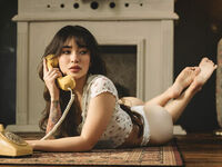 cam girl playing with sextoy IsabelLior