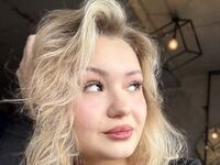 camwhore masturbating LavernaMonnot