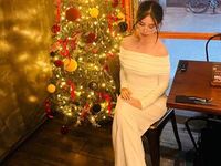 fingering girl cam LiahCarson