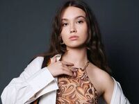 camgirl fingering shaved pussy MauraHoese