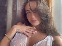 camslut fingering wet pussy SophiaWhit