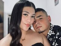 live webcam couple ChloeAndAdam