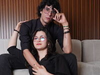 webcam couple CrystalandMax