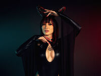 spanking webcam AngelaDevins