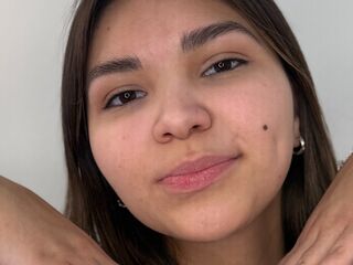 video chat AdriaKunstlinger