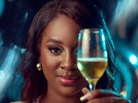 hot cam girl fingering shaved pussy AkiraHomers