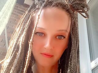 chat with cam AliseThompson