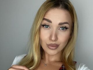 naked webcam girl masturbating AmaliaAndreson