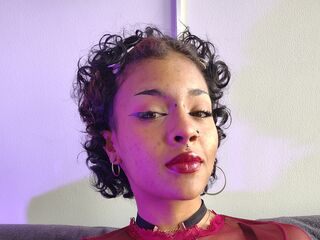 cam girl masturbating with vibrator AmaranthaPiere