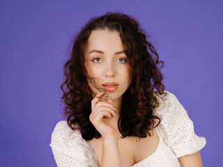 chat room photo AmeliaHaris