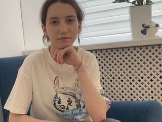 cam hooker chatroom AmyCoxe