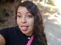 camwhore masturbating with vibrator AnaQuienzel