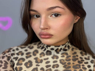 naked girl with cam AngelinaRoo