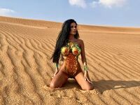 cam girl playing with vibrator AvaMarya
