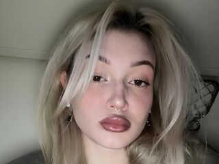 camwhore shaving pussy CaseyHemmerling