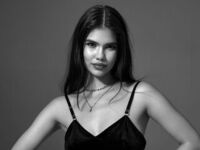 cam girl playing with sextoy CelesteDecket