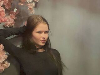 hot webcamslut CharisseChappel
