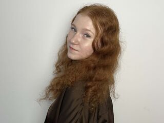cam girl chat room CharlotteMunter