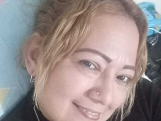 naked girl with webcam fingering ClauSilver