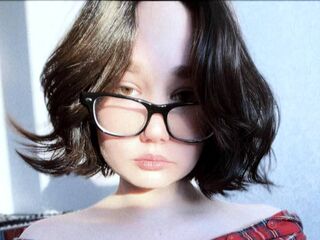 beautiful camgirl CoralMatteis