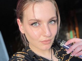 adult chat room CristaStwell