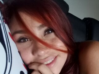 adult chat room DanielaConnor