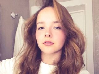 cam girl fingering pussy DaysiDust