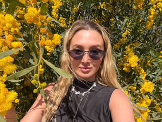 sexy live cam girl DelaineClowerd