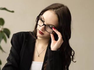 live cam girl DelaineLamie
