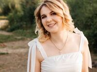 adult webcam chatroom DemetriceAkpan