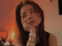 live sex webcam DivinaGazza