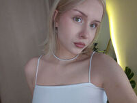 naked camgirl picture DorisMaurs