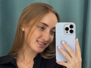 cam girl playing with dildo ElizabethKitchen