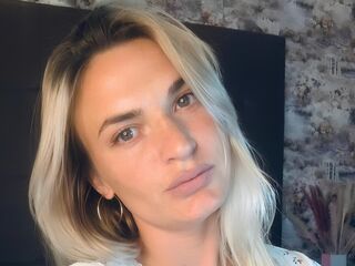 cam girl masturbating EllieMaryn