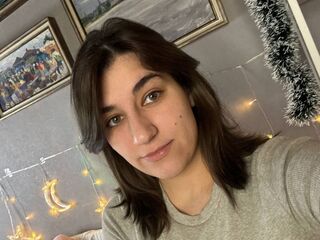 naughty camgirl EllieMiller