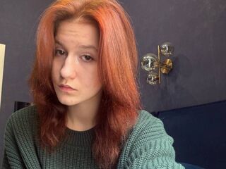 girl webcam show EmmaTrippa