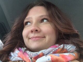 camwhore shaving pussy EmmieTatte