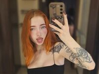 camgirl playing with sextoy EvaOrange