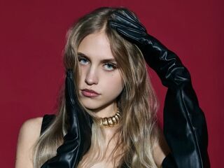 teaser cam EveTottingham