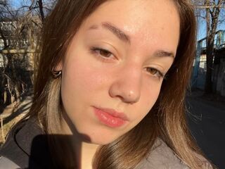 camwhore masturbating with dildo EviaCasini