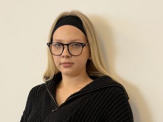 anal sex live cam FrancesVirunes